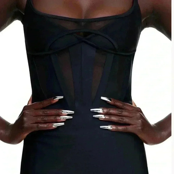 Mugler Other - NIB Mugler x H&M HM Coffin-shaped Press-on Nails Silver Chrome